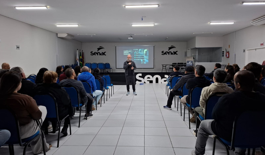 Conectando famílias na era da desconexão digital - Palestra para Pais